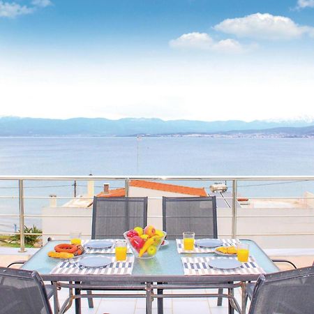 Amazing Home In Chalkida With Wifi Kültér fotó