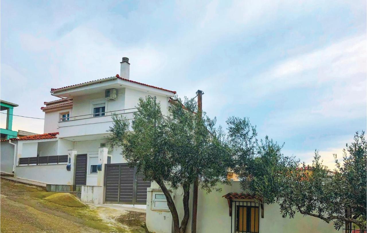 Amazing Home In Chalkida With Wifi Kültér fotó
