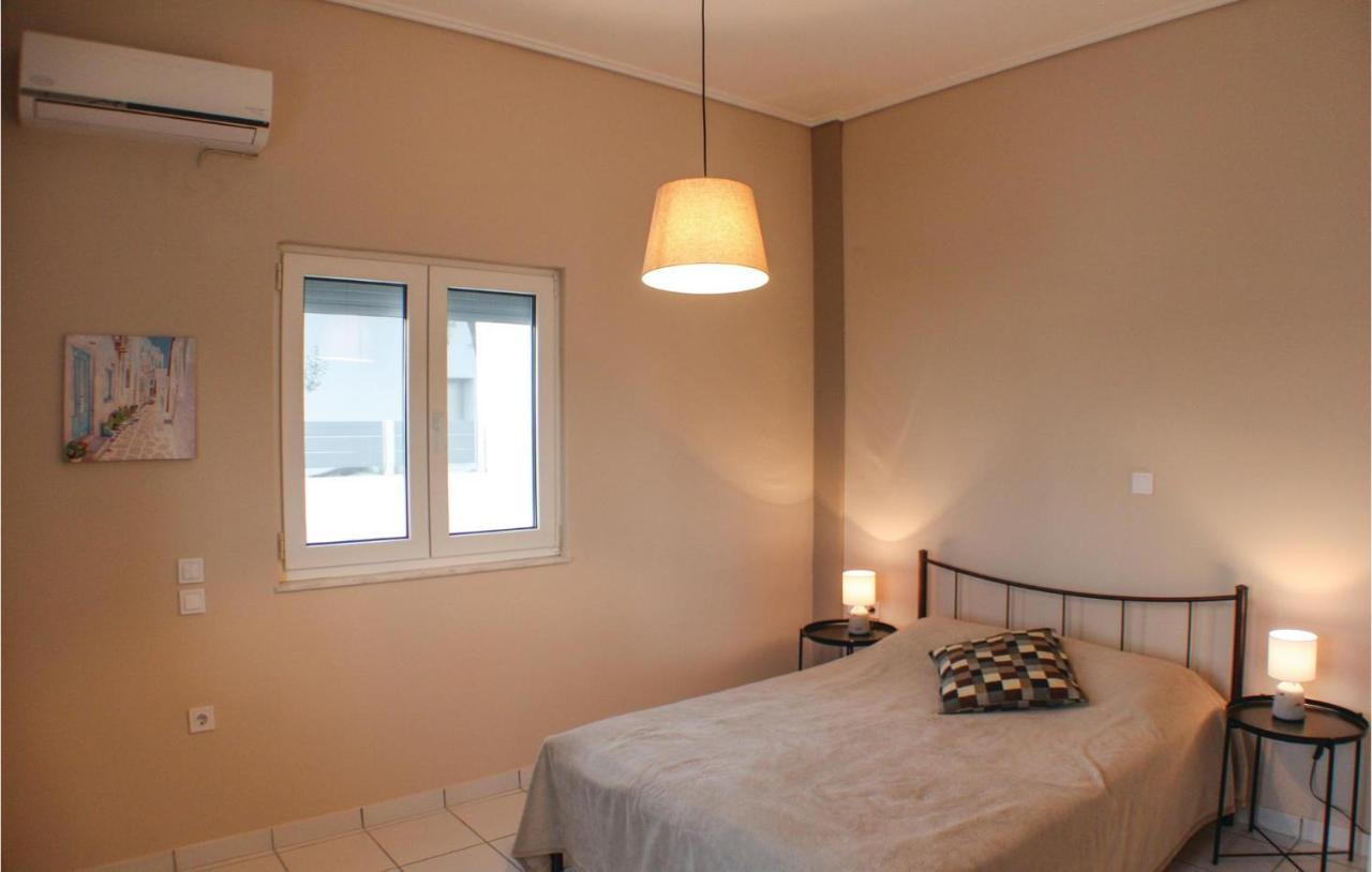 Amazing Home In Chalkida With Wifi Kültér fotó